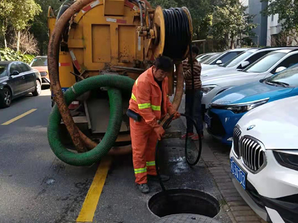 九湖镇排污管道清淤